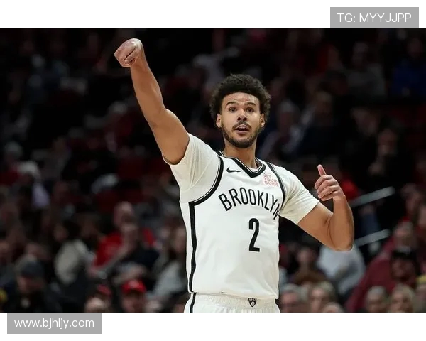 球员赛季单场最佳表现：回顾球员在赛季中的经典高光时刻